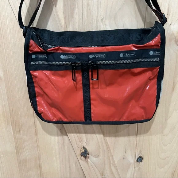 Lesportsac Deluxe Everyday Bag Messenger Bag Aztec Burnt Orange - Picture 3 of 16